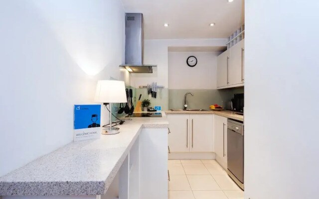 The Gloucester Terrace Nest - CB