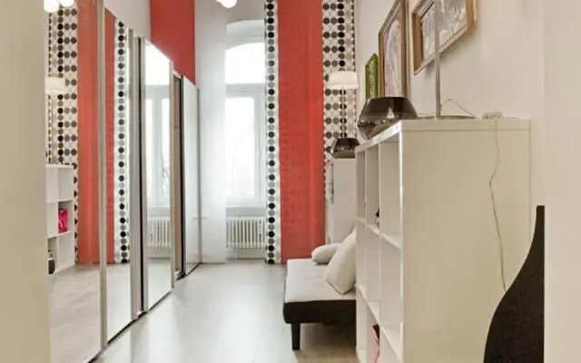 Luxury Design Apartment with Spree View