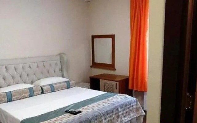 Camellia Hotel