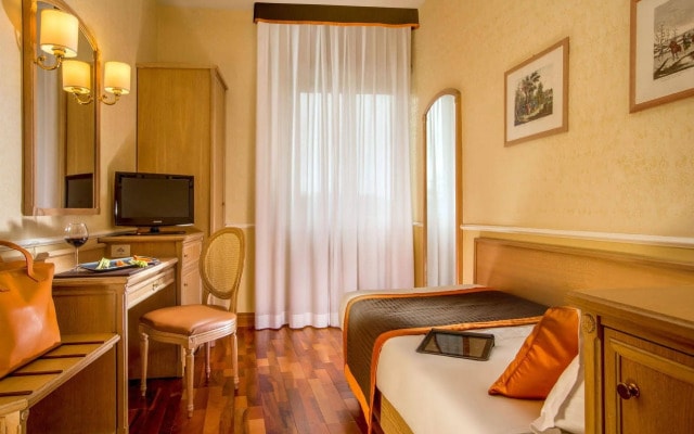 Отель Santa Costanza by OMNIA hotels