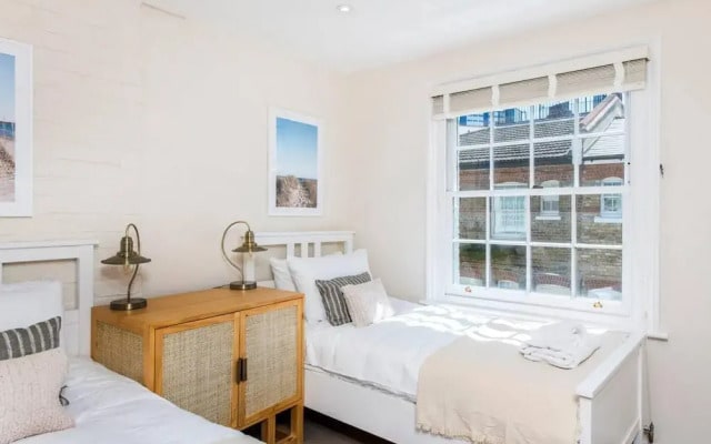 Divine 3-bed Mews House Battersea