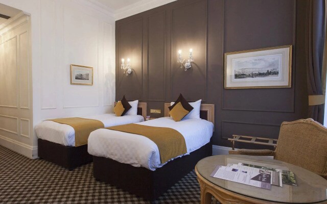 Thistle Hyde Park Hotel