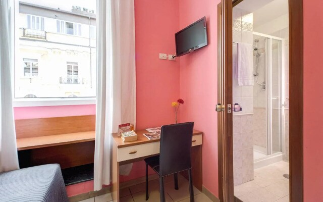 Alius Hotel