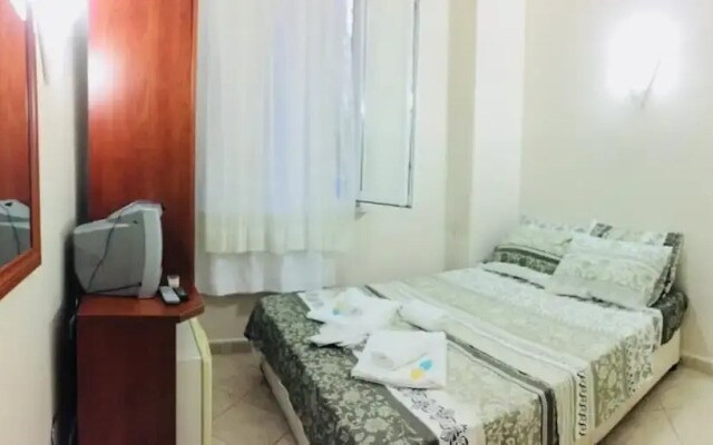 Yasmin Motel