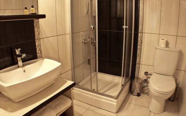 Glorina Hotel
