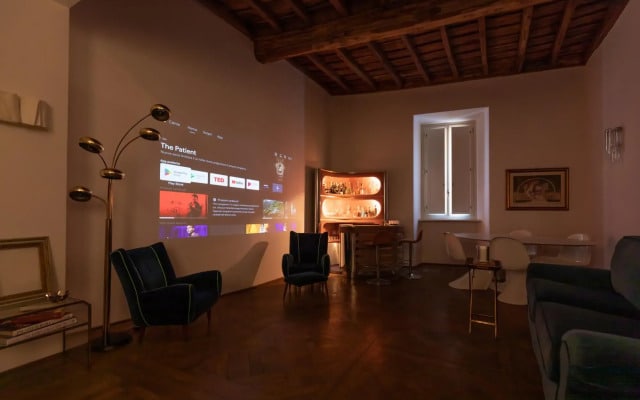 Chic And Style In Historical Via Giulia