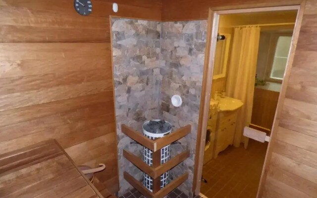 Romantic suite with sauna, free parking
