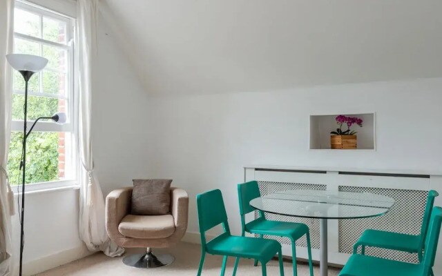 Bright 2Br Home In Wimbledon 4 Guests