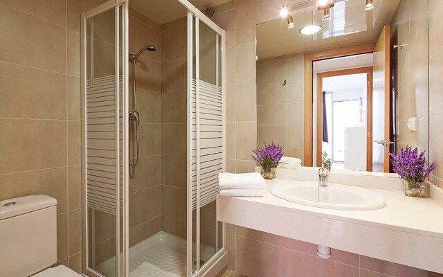Charmsuites