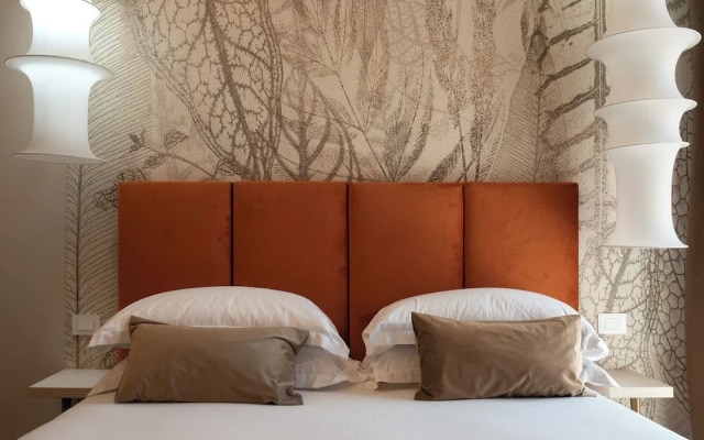 Colonna Collection
