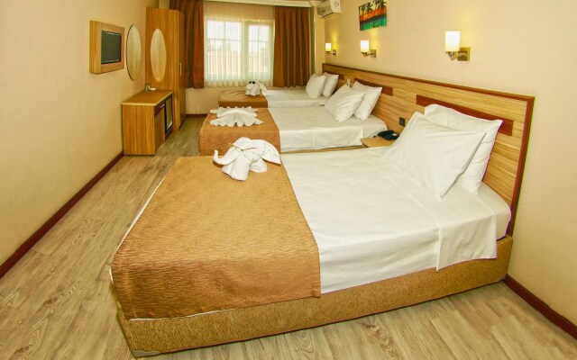 Gold Hotel