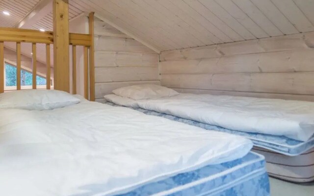 Holiday Home Teerenpesä