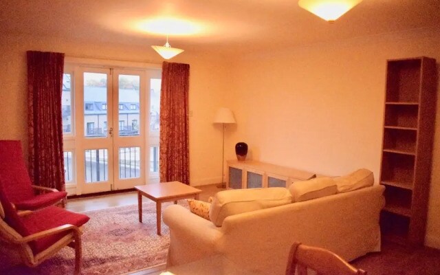 Spacious 2 Bedroom Flat in Bethnal Green