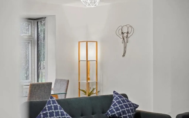 Beautiful 2 Bed Flat in Barnet