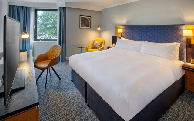DoubleTree by Hilton Manchester Airport