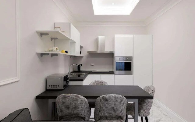 Aurora Luxury Suites