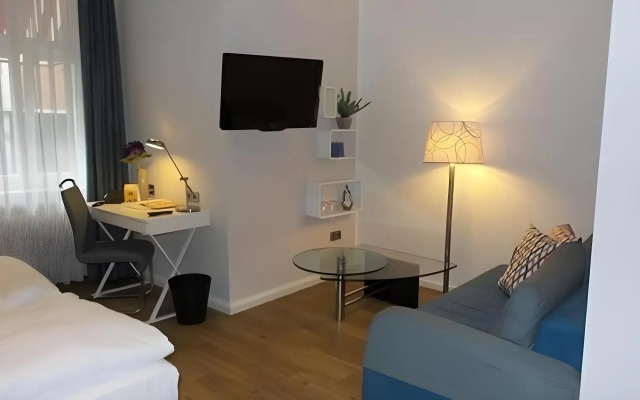 Hotel Alt - Tegel