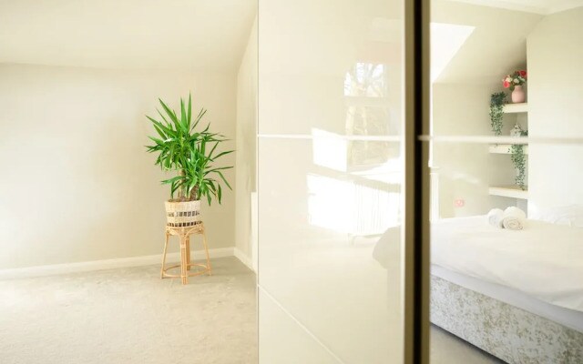 Luxurious Tranquil Four Bedroom Retreat in Buxton
