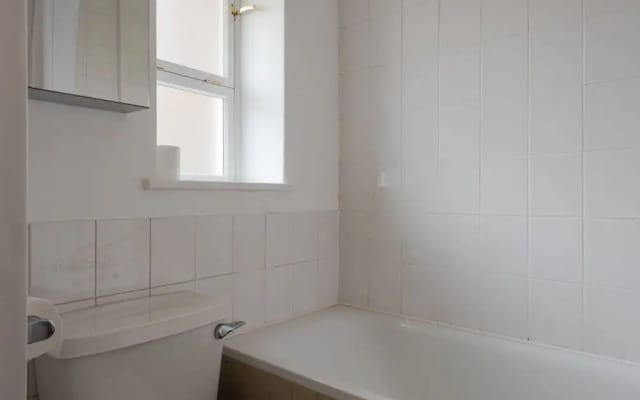 Charming 1Br Home By River Thames Fits 3
