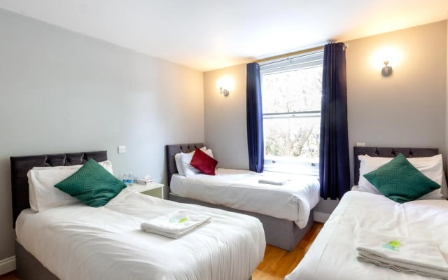 Coronation Hotel