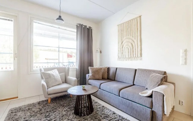 Modern 1BR Apartment next to Ski Slopes