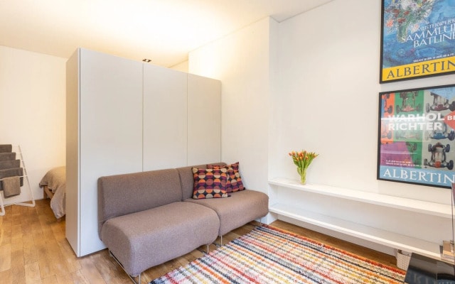 Modern | Central | Private flat