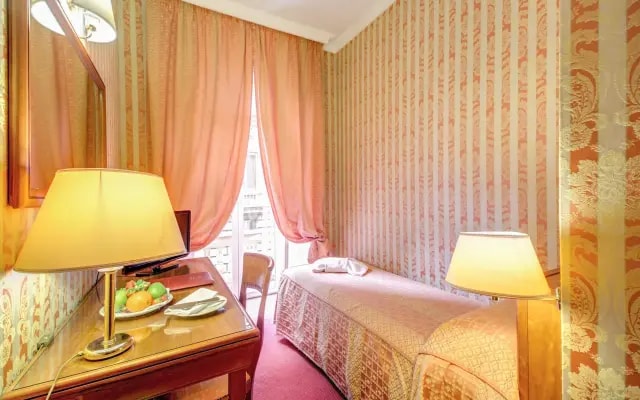 Hotel HI15