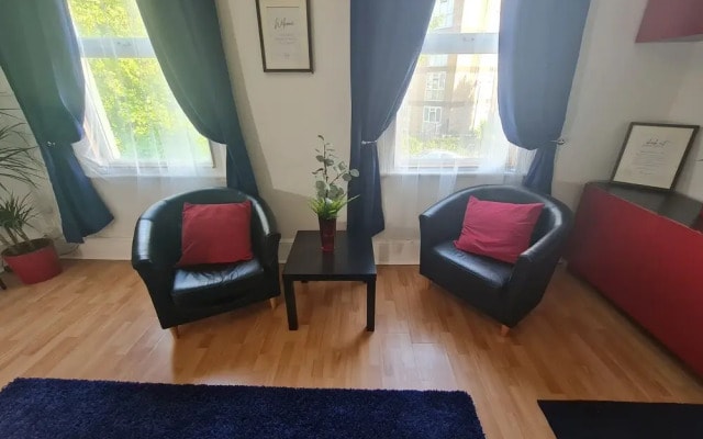 Lovely Large London Apartment, Near Stratford