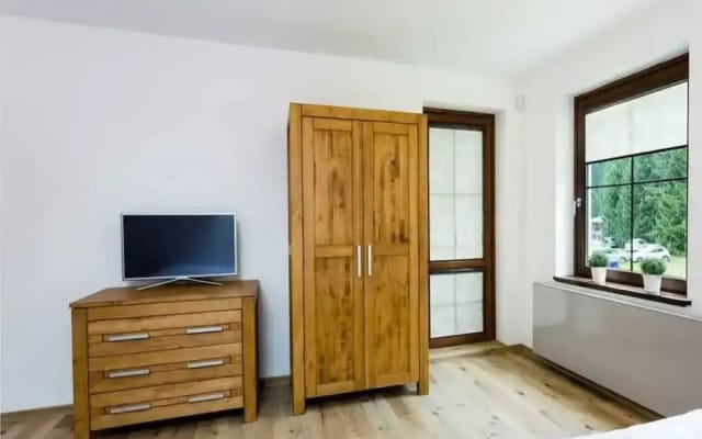 Spacious Apartment With Easy Connectivity