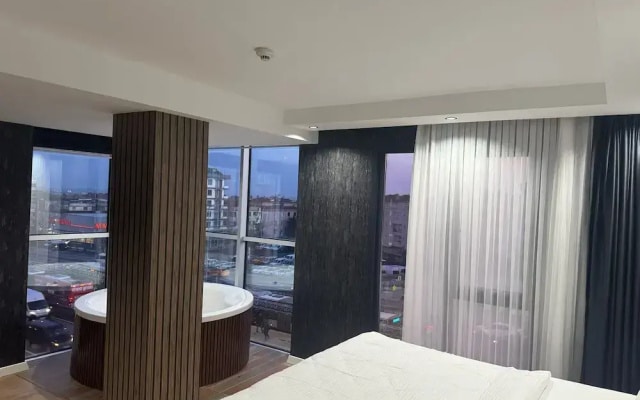 Grand Armada Hotel