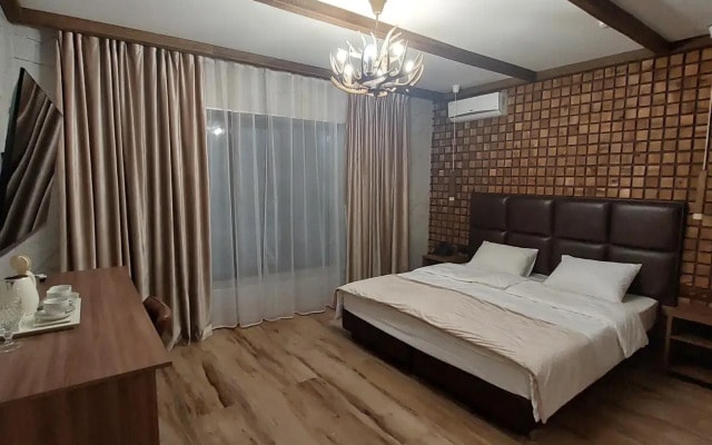 Апартаменты в отеле Red wood