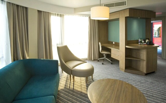 Holiday Inn London - West by IHG
