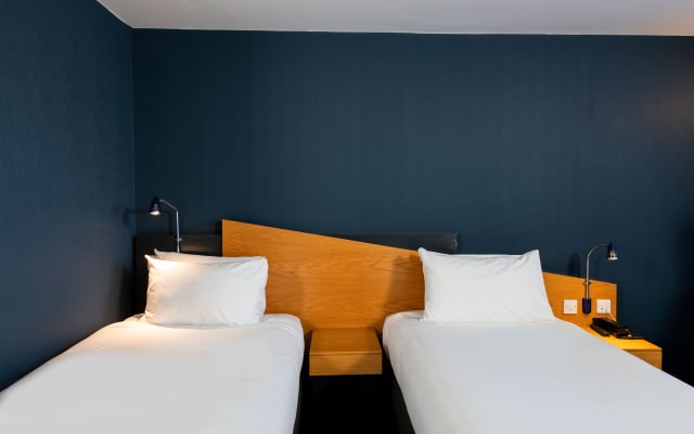 Holiday Inn Express Manchester - Salford Quays by IHG
