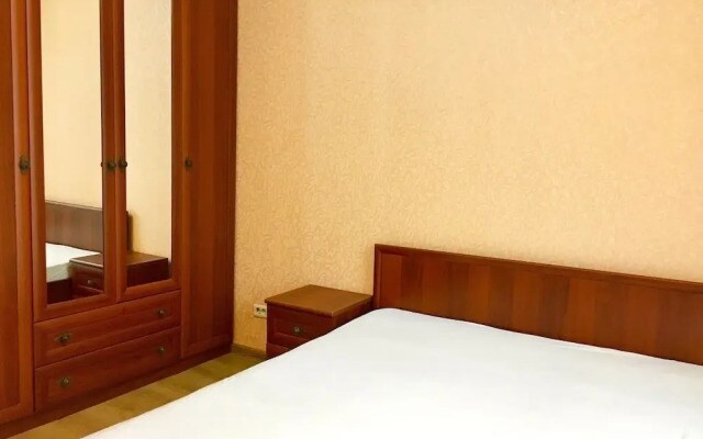 Likehome Apartments Oktyabrskaya