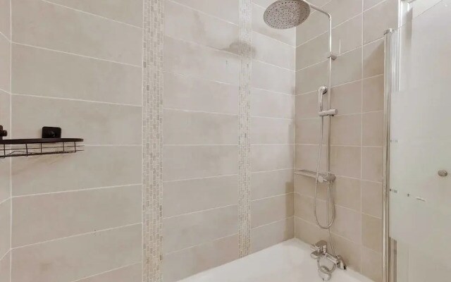 Beautiful Apartment 2br/6p - Eiffel Tower