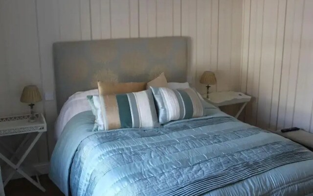 The Manifold Inn