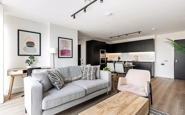 Contemporary Two Bedroom Apartment