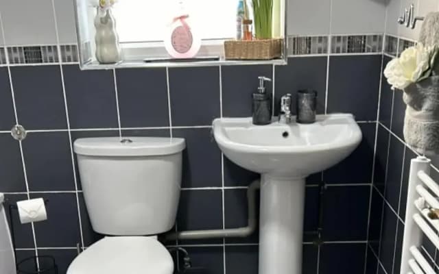1 Bedroom Apartment - Central, Free Parking
