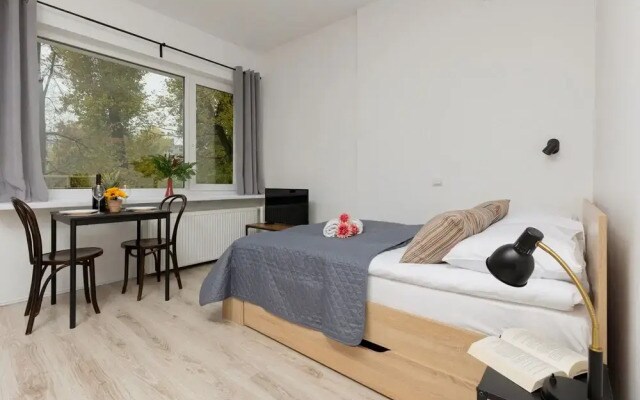 Hoża Apartments Warsaw Center by Renters