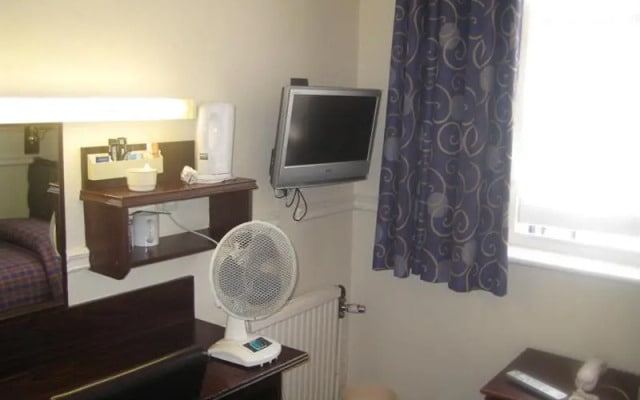 Hallam Hotel