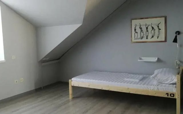 Hostel More