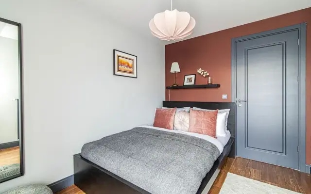 Centrally Located Flat With Balcony in Beyoglu