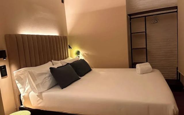 Literal Hostel