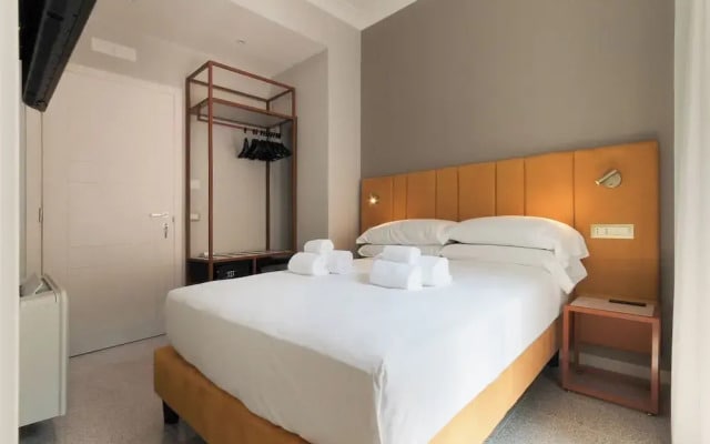 Velia Relais