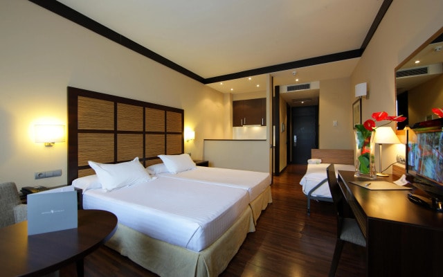 Aparthotel Attica21 Vallés