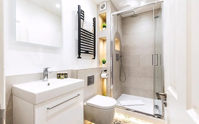 Chic Garden Flat in Leafy Ealing