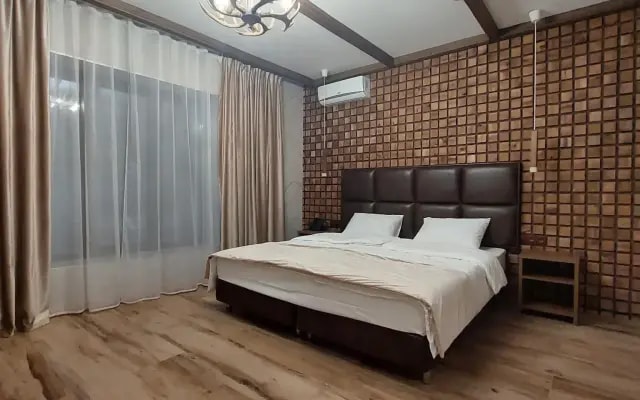 Апартаменты в отеле Red wood