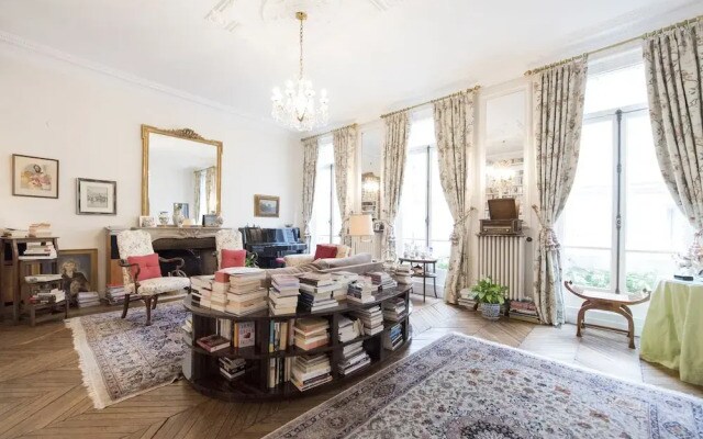 Antique Charm by Arc de Triomphe