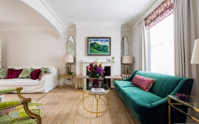 The Impressionist s Fireplace 4 BR Home in Chelsea