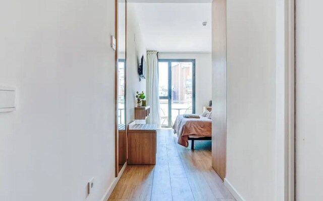 Limehome Barcelona Carrer de Besalú 82